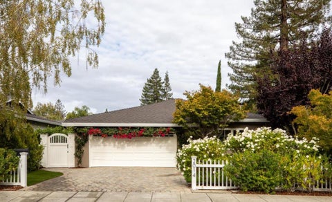 Photo of 2014 Camino De Los Robles, Menlo Park, CA 94025 (MLS # ML82059976)