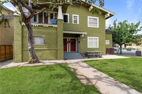 Photo of 2103 3rd Avenue, Los Angeles, CA 90018 (MLS # RS26124580)