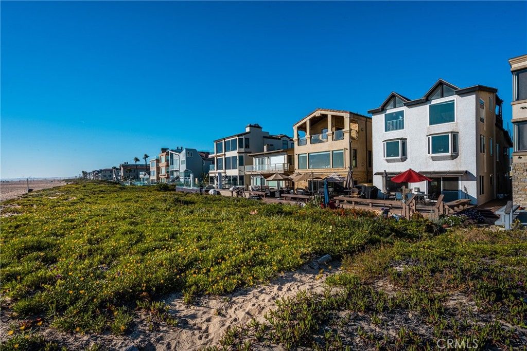 Photo of 17085 S Pacific Ave, Sunset Beach, CA 90742 (MLS # OC26078020)