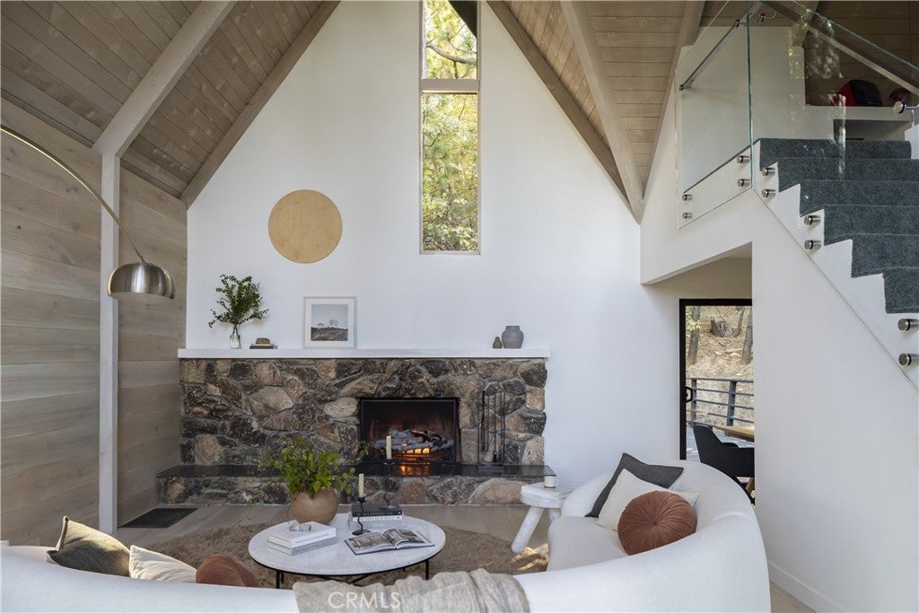 28287 Bern Lane
