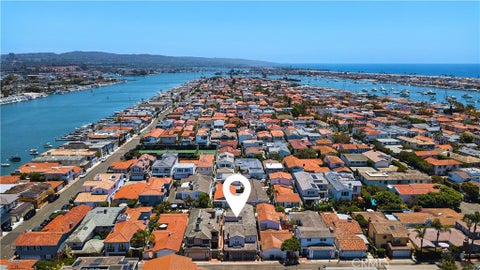 Photo of 222 Via Graziana, Newport Beach, CA 92663 (MLS # NP26220831)