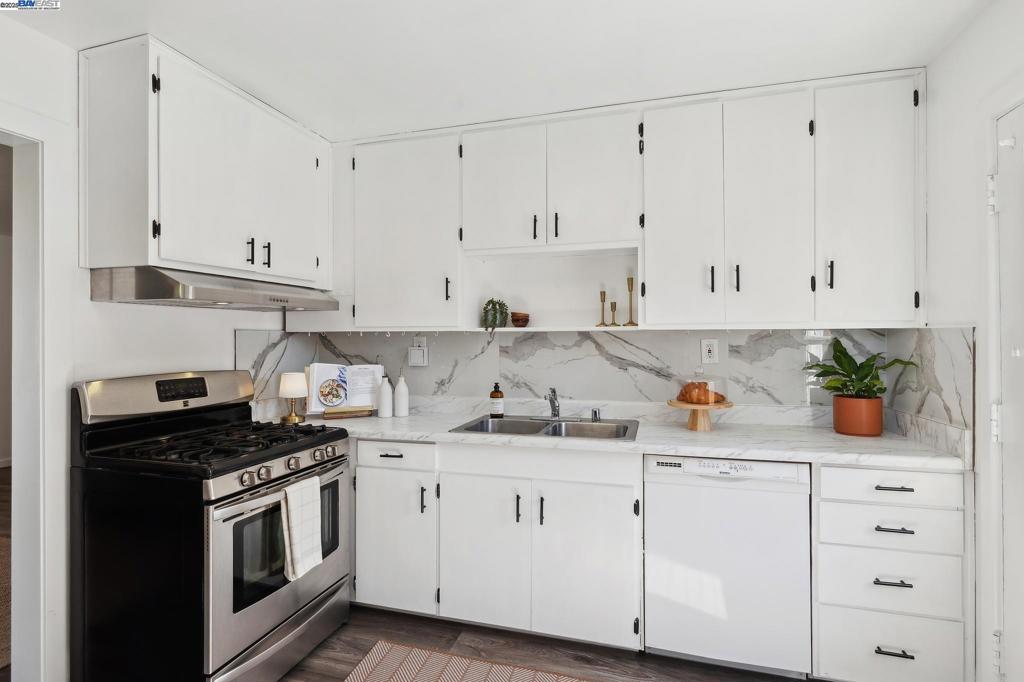 WOODSTOCK - Residential