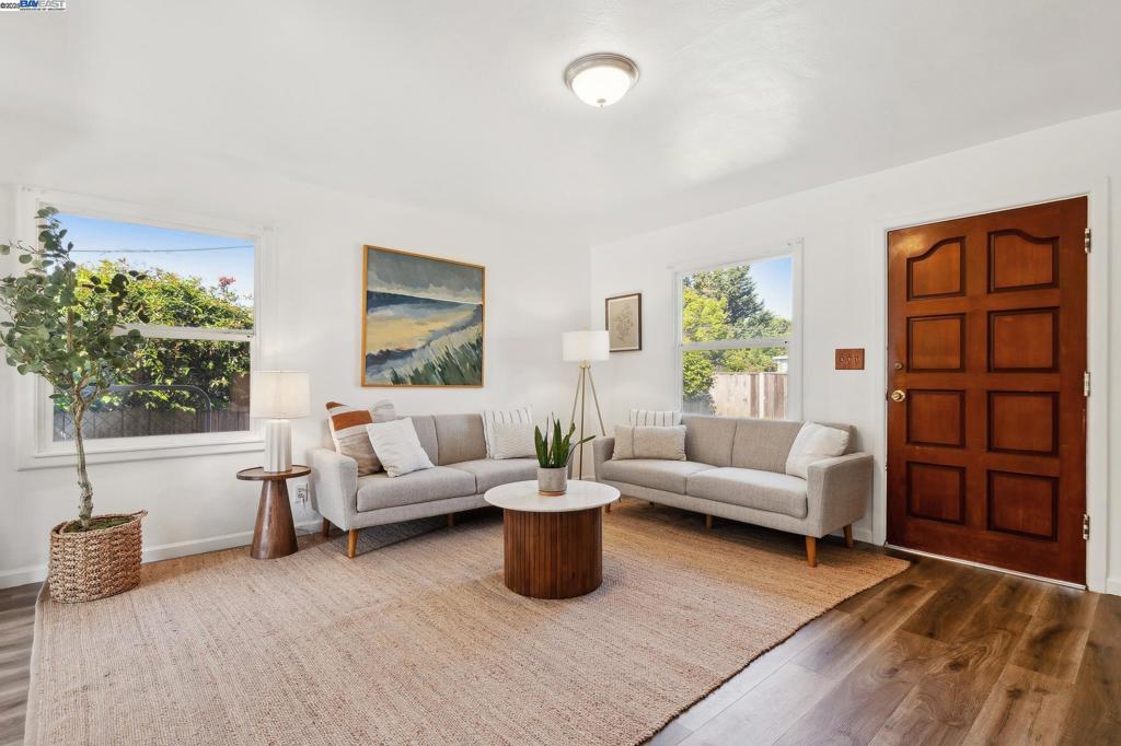 WOODSTOCK - Residential