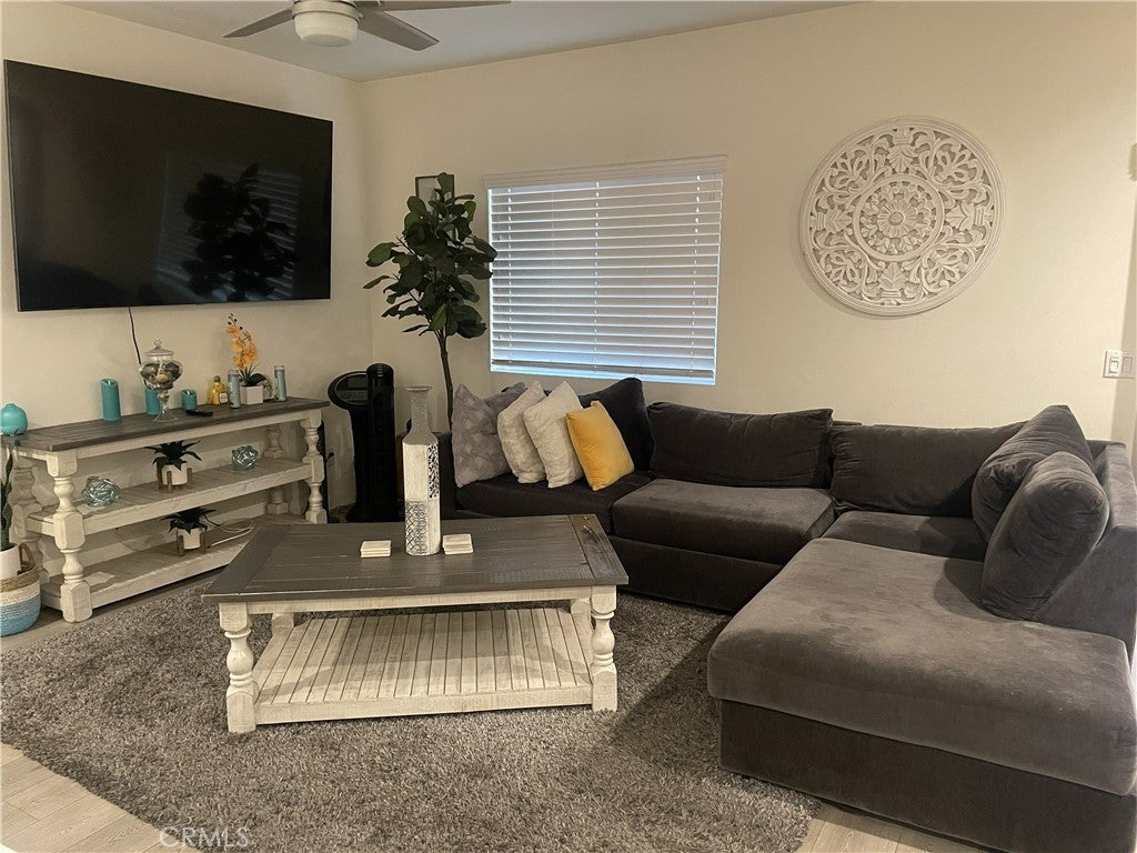 27347 Red Rock