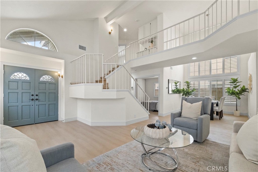 2119 Sun Ridge
