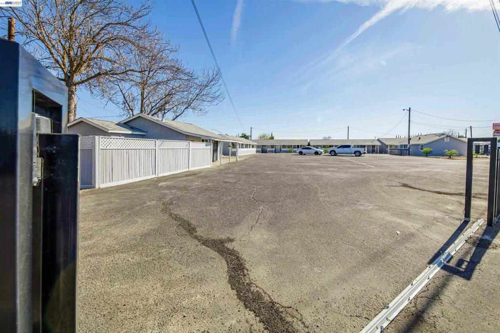 3836 El Camino Ave