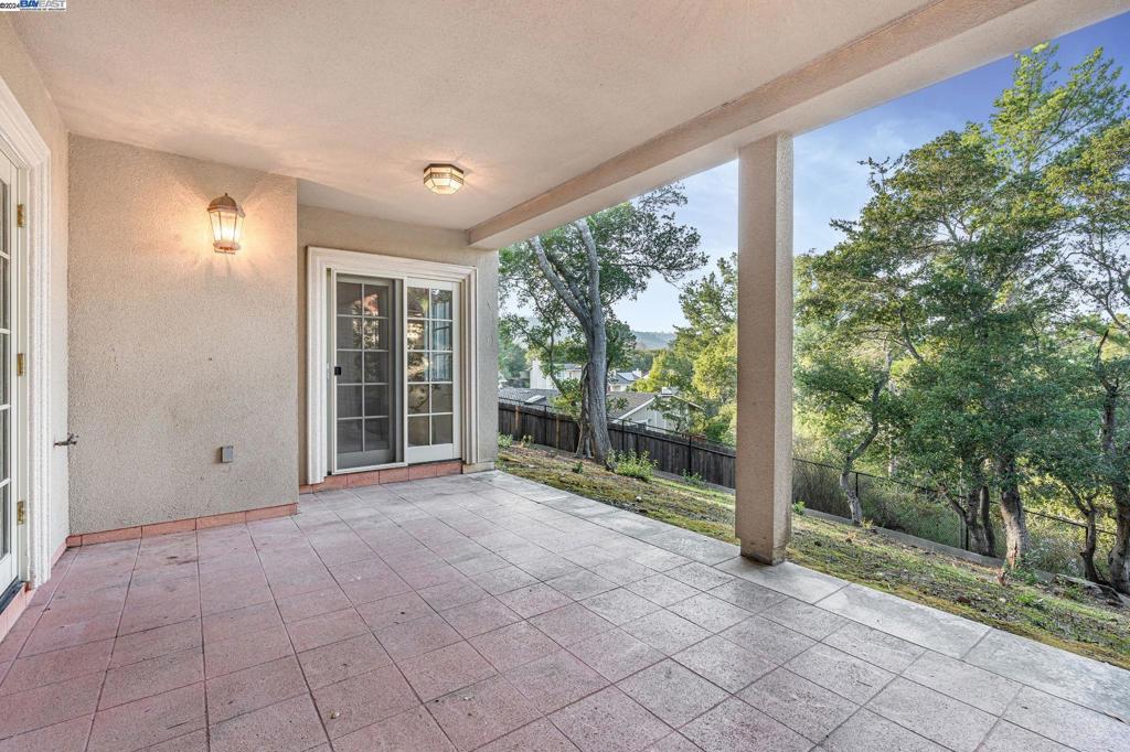 BURLINGAME - Residential