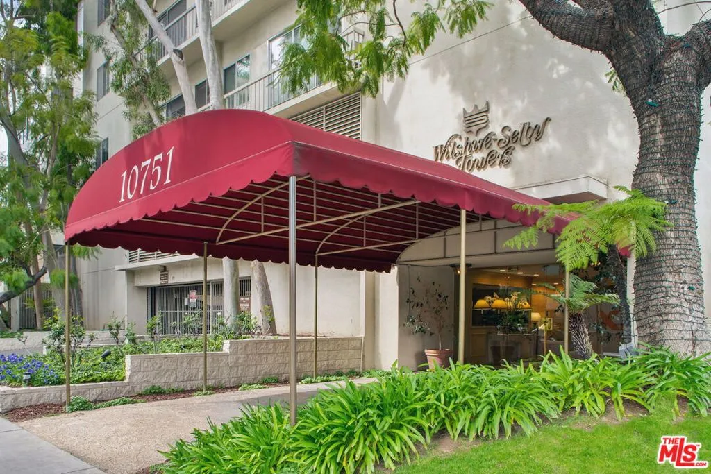 Los Angeles, California 90024, United States, 1 Bedroom Bedrooms, ,2 BathroomsBathrooms,Residential,Active,188167