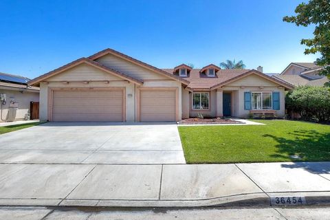 Photo of 36454 Erica Court, Winchester, CA 92596 (MLS # NDP2604171)