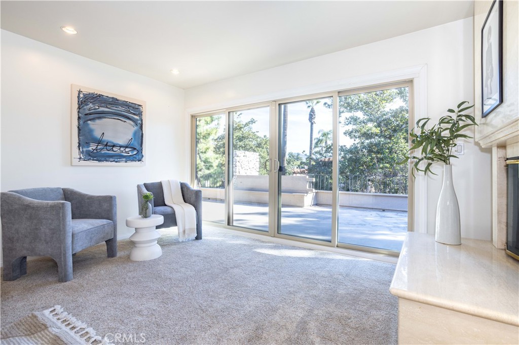 1215 S Orange Grove 5