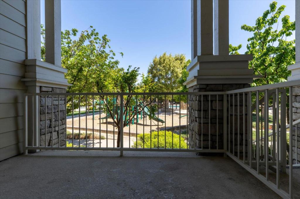 18524 Poppy Jasper Lane