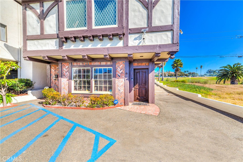 2449 S El Camino Real