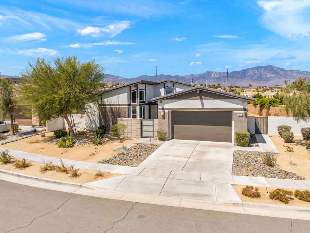 74397 Zeppelin Drive