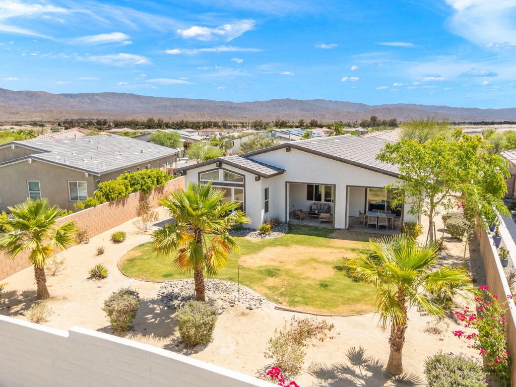 74397 Zeppelin Drive