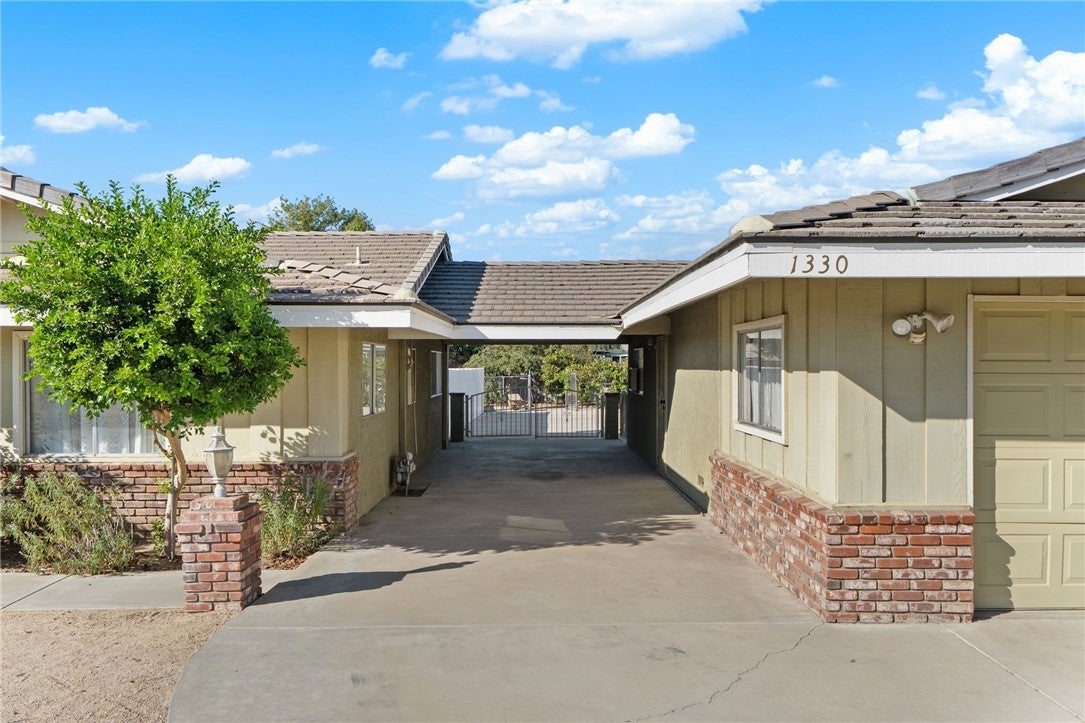 1330 Eaton