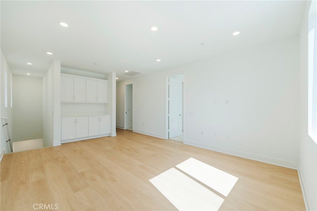 Estella - Residential