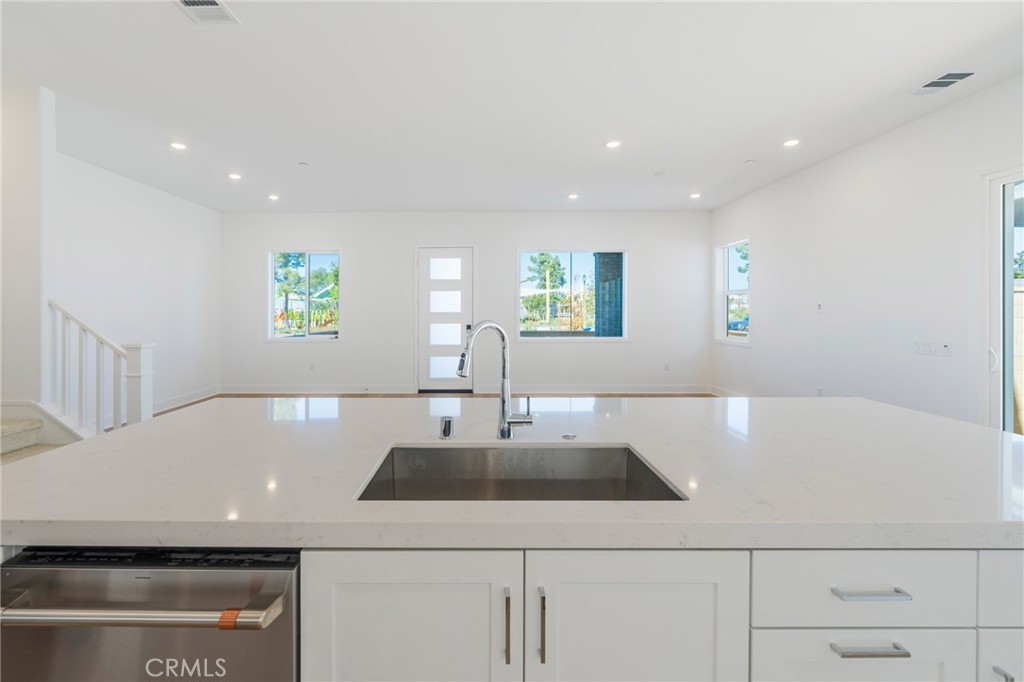 Estella - Residential