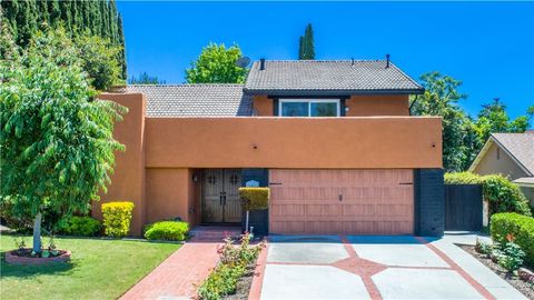 Photo of 26412 Via Lara, Mission Viejo, CA 92691 (MLS # OC26038296)