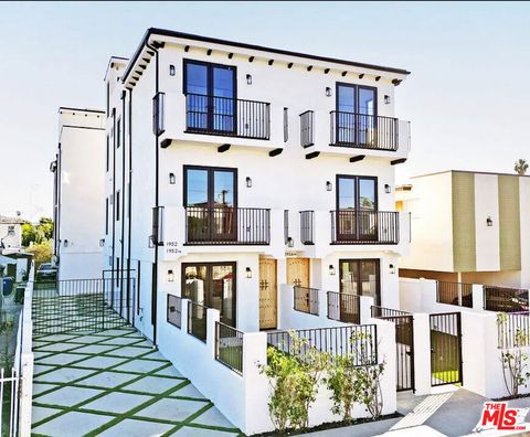 Photo of 1954 S Garth Avenue #1954 1/2, Los Angeles, CA 90034 (MLS # 25618931)