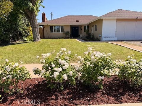 Photo of 25485 Fay Avenue, Moreno Valley, CA 92551 (MLS # IV26088337)