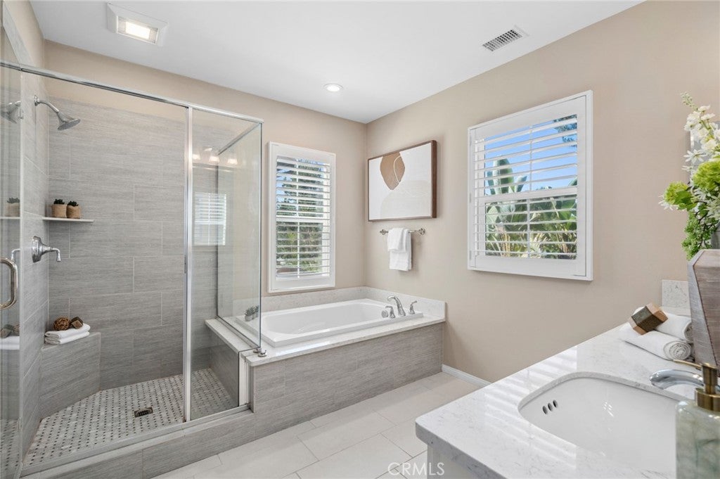 131 Waterleaf, Irvine CA 92620 - Photo 22