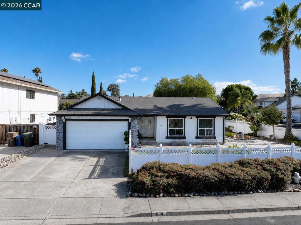 1904 Calaveras Dr