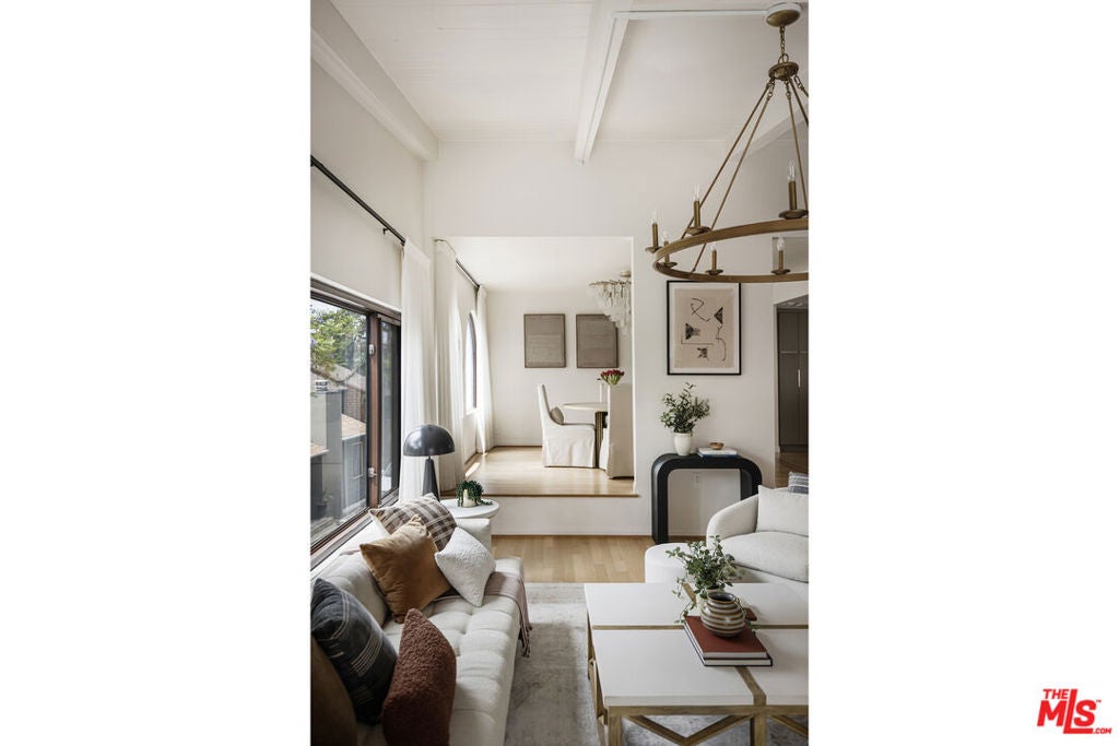 2426 Cazaux Place