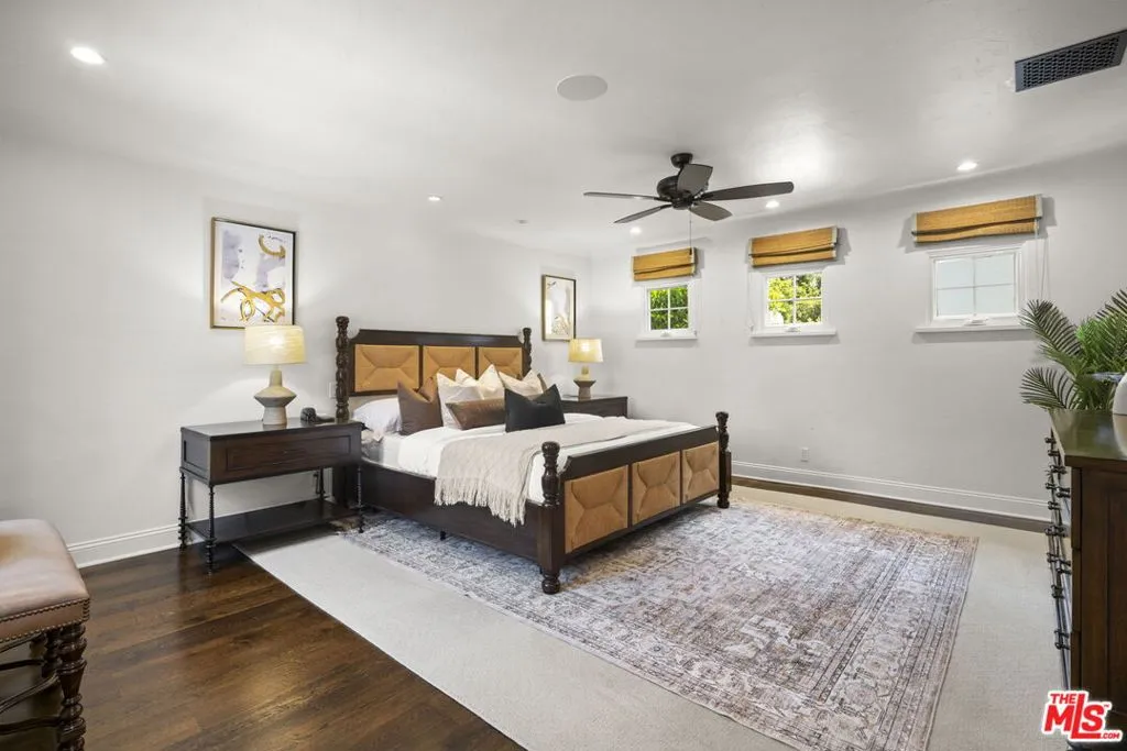 Los Angeles, California 90064, United States, 5 Bedrooms Bedrooms, ,5 BathroomsBathrooms,Residential,Active,191342