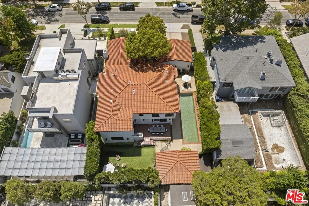 Los Angeles, California 90064, United States, 5 Bedrooms Bedrooms, ,5 BathroomsBathrooms,Residential,Active,191342