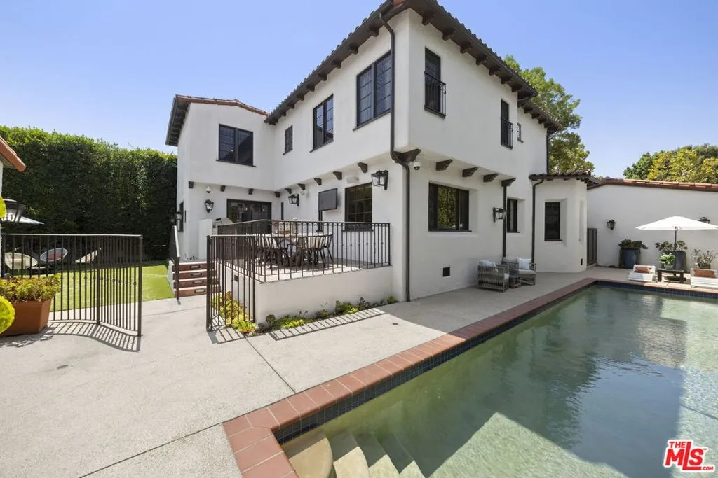 Los Angeles, California 90064, United States, 5 Bedrooms Bedrooms, ,5 BathroomsBathrooms,Residential,Active,191342