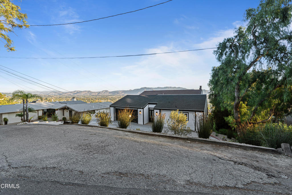 430 W Highland Drive