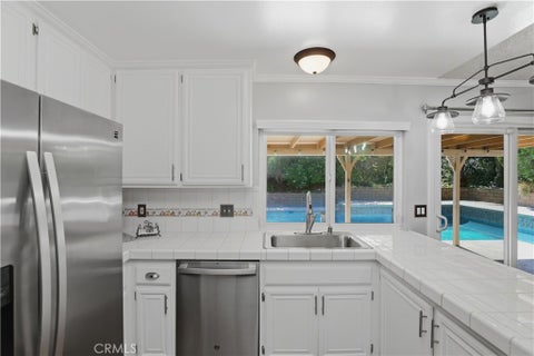 Tiny photo for 1340 Cadwell Court, Riverside, CA 92506 (MLS # IV26100625)