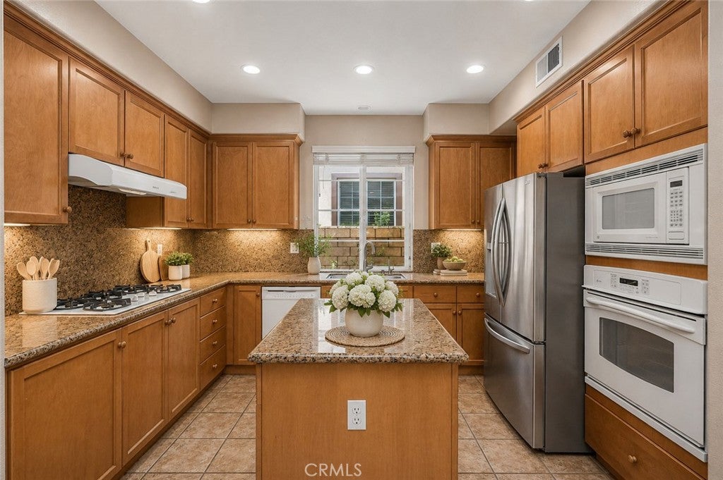67 Canopy, Irvine CA 92603 - Photo 15