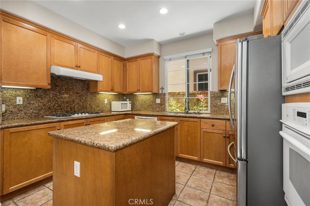 67 Canopy, Irvine CA 92603 - Photo 18
