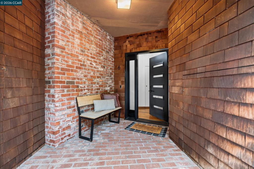 6 El Patio
