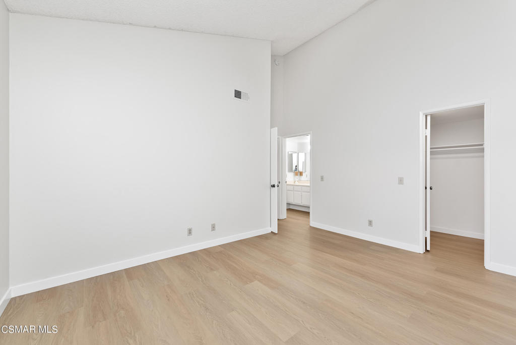 Oaknoll Villas-314 - 1002792 - Residential