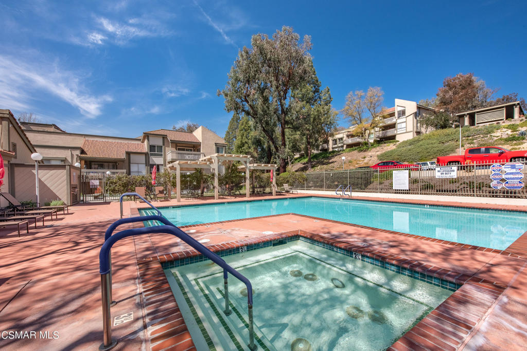 Oaknoll Villas-314 - 1002792 - Residential