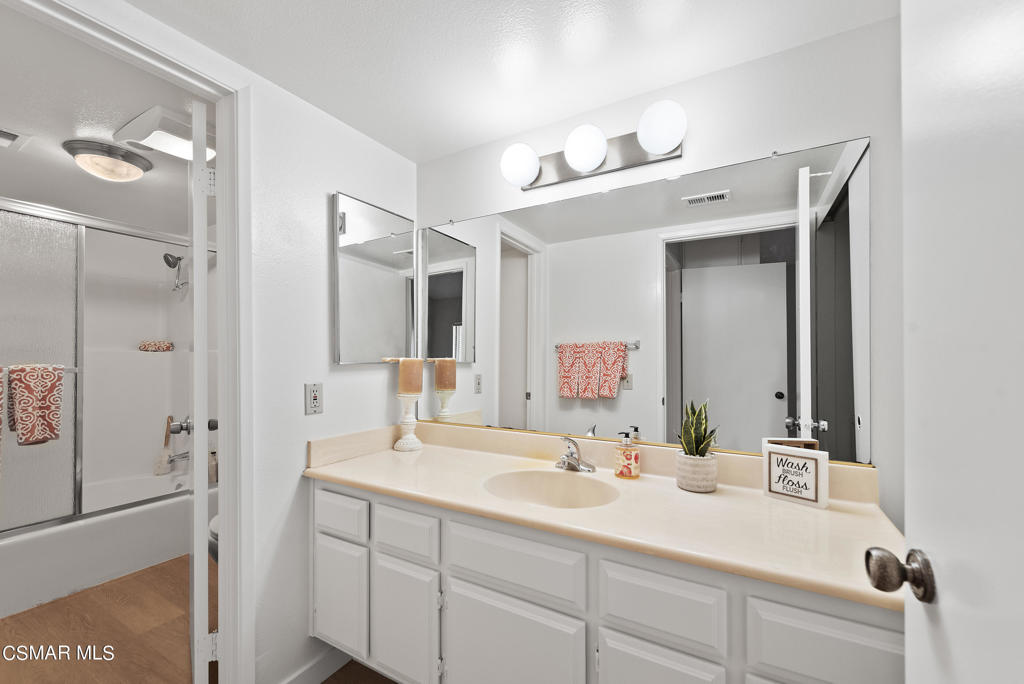 Oaknoll Villas-314 - 1002792 - Residential