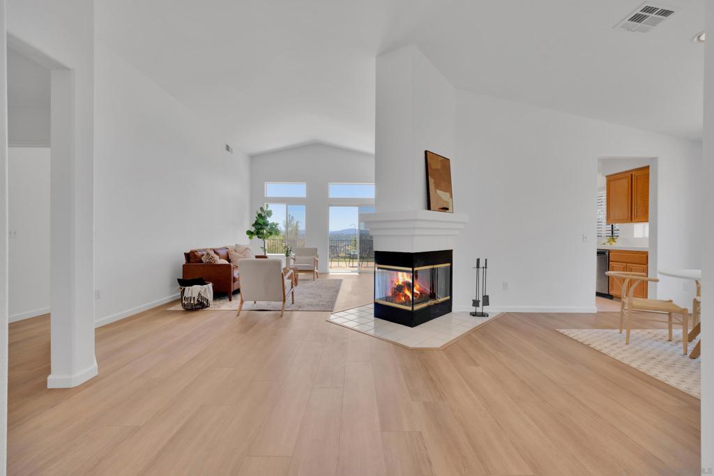 2334 Columbine Dr