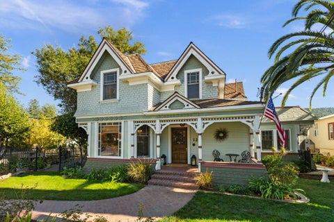 Photo of 122 Los Gatos Boulevard, Los Gatos, CA 95030 (MLS # ML82066179)