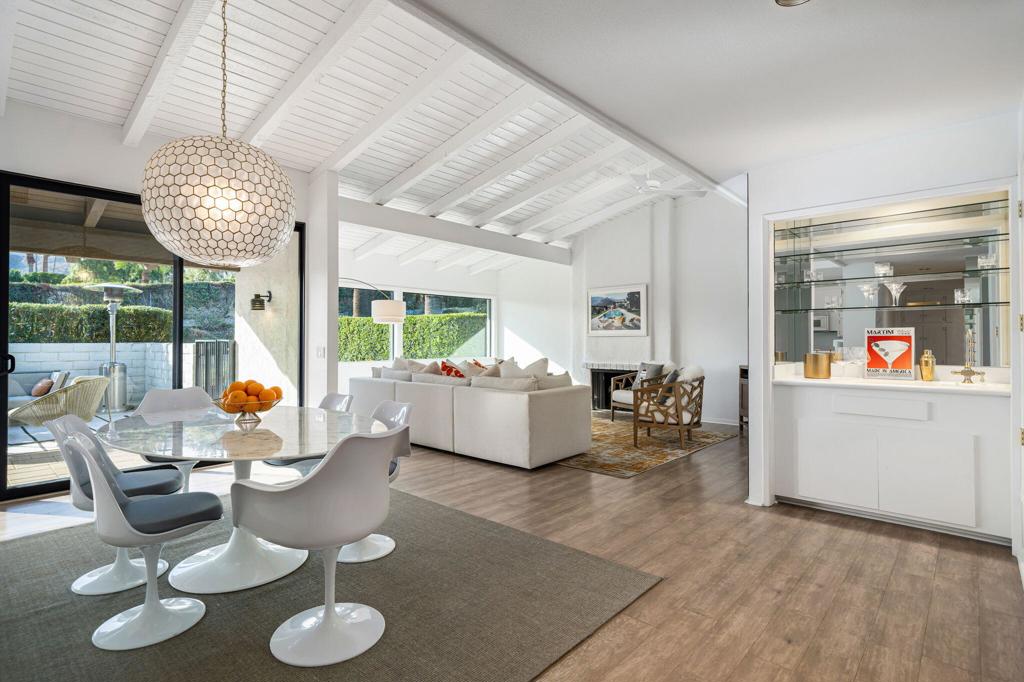 Thunderbird Villas - Residential