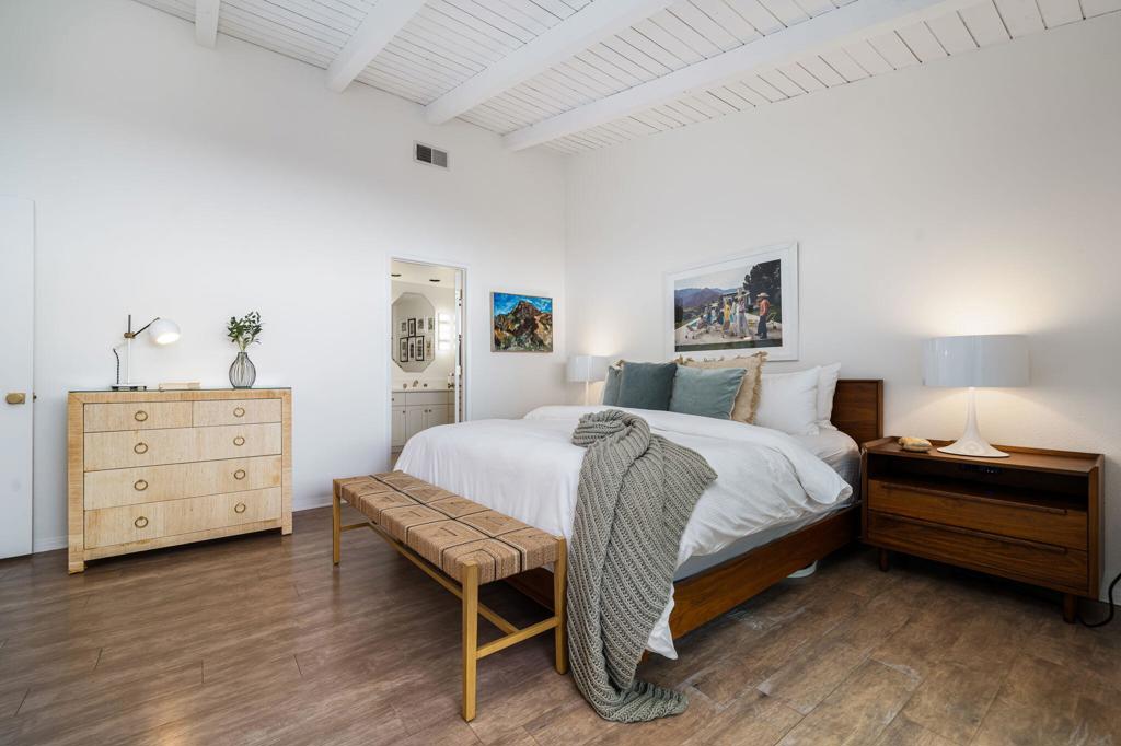 Thunderbird Villas - Residential