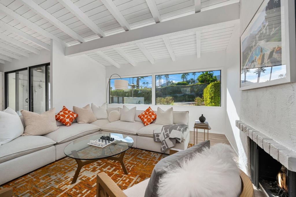 Thunderbird Villas - Residential