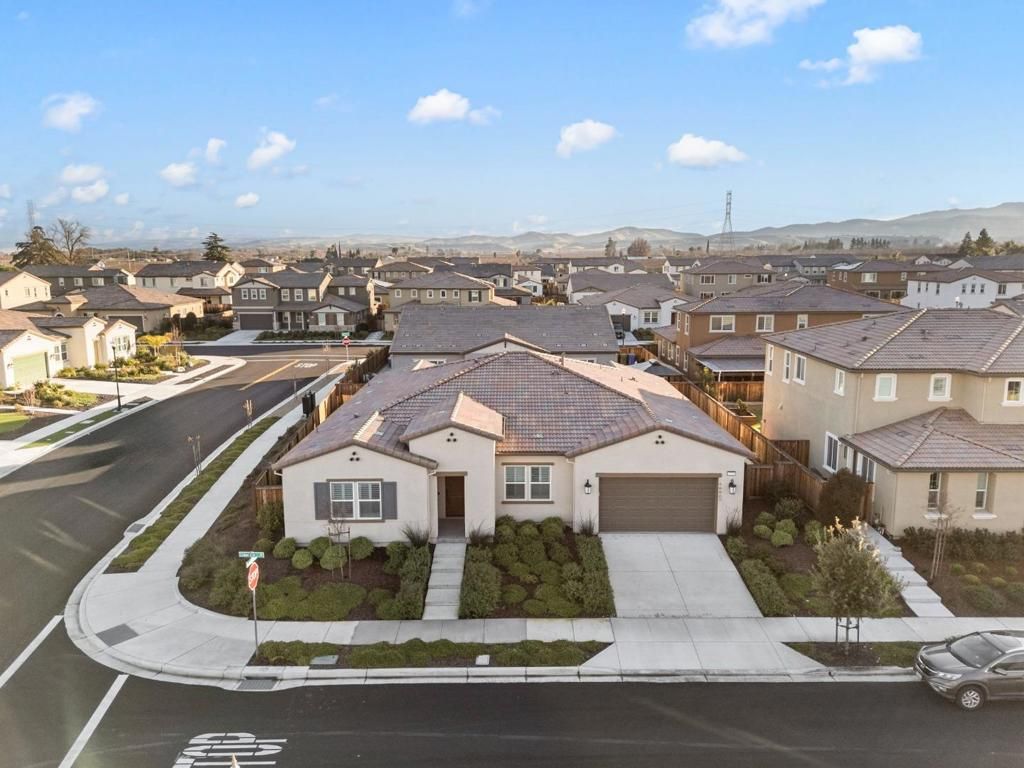 Photo of 174 Cider Circle, Brentwood, CA 94513 (MLS # ML82034429)