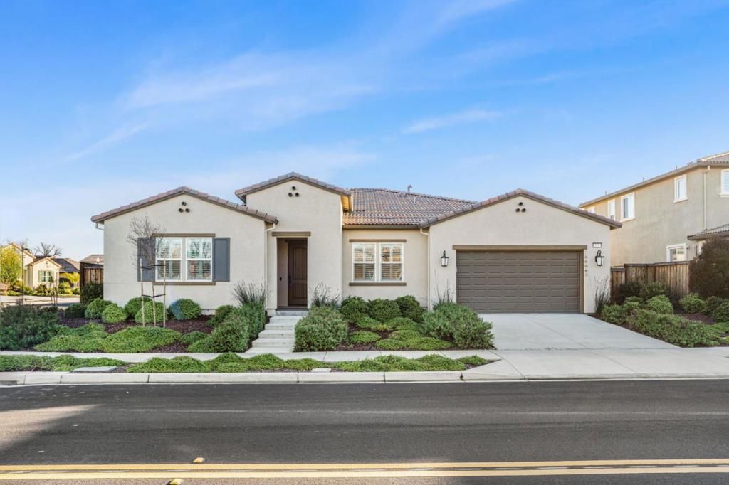 Photo of 174 Cider Circle, Brentwood, CA 94513 (MLS # ML82034429)