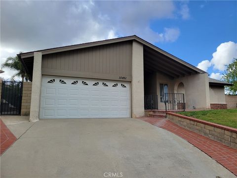 Photo of 10651 Baton Rouge Place, Porter Ranch, CA 91326 (MLS # SR26032026)