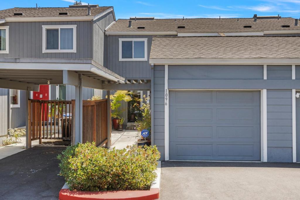 1096 Prevost Court