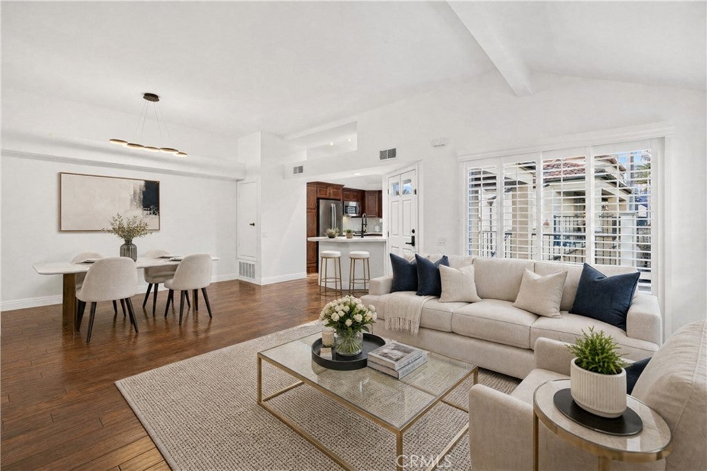 88 Corsica Drive, Newport Beach CA 92660