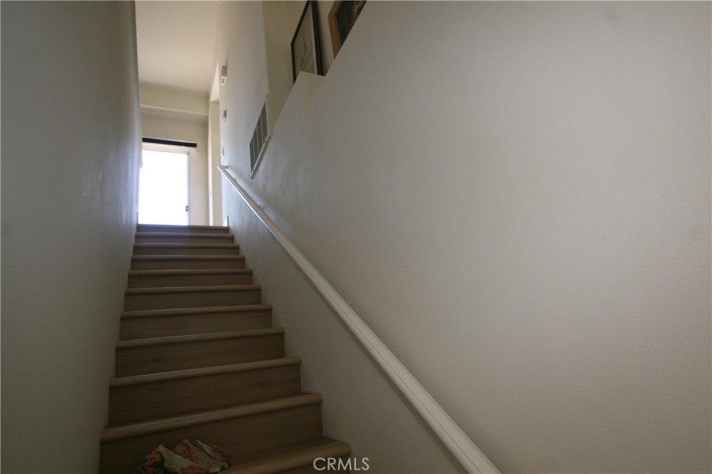 25141 La Jolla F