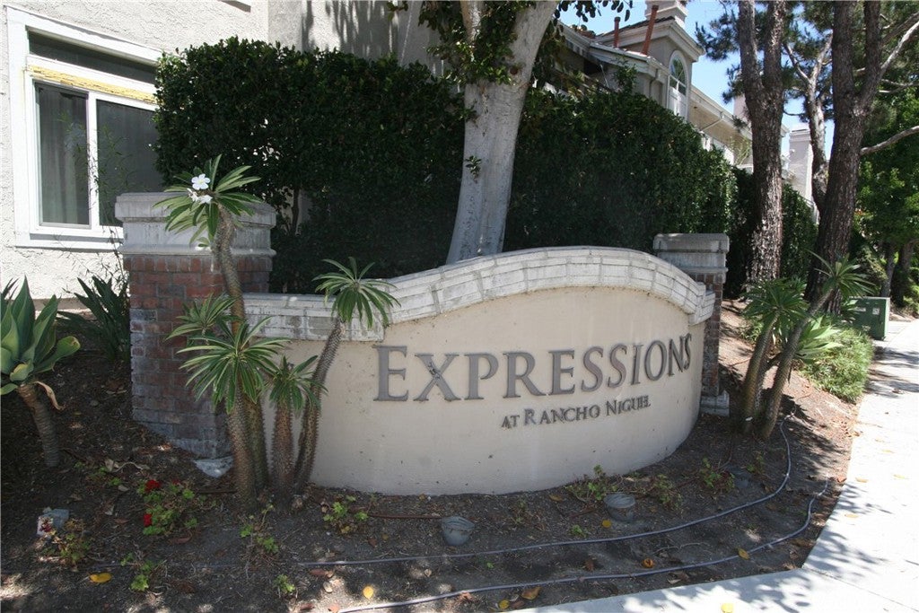 25141 La Jolla WAY